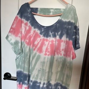 Plus size 22 Livi Tye Dye Strappy back Tee EUC